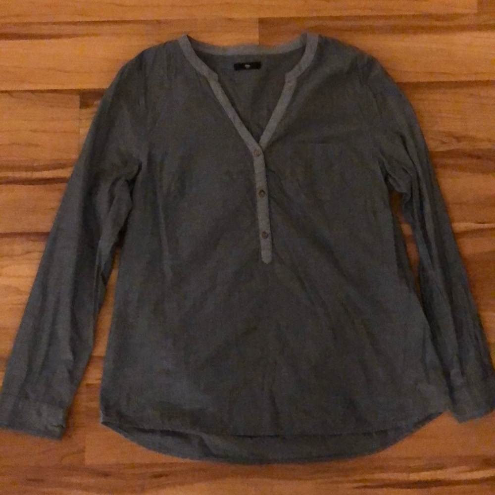 Gap jean shirt